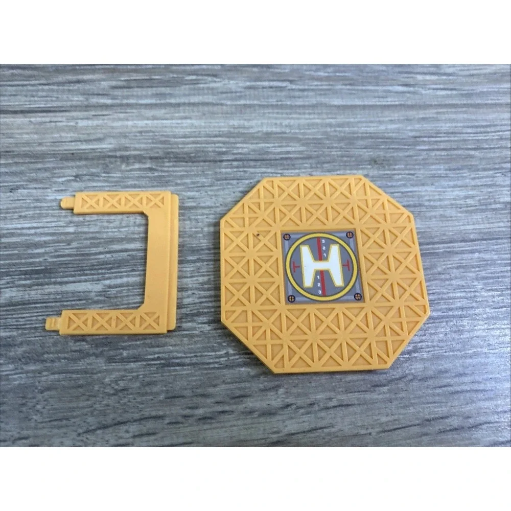 Micro Machines Exploration Harbor Rescue  Galoob 1996 Helicopter Pad‎ Parts Only